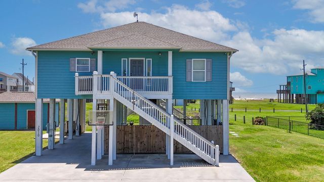 2010 Vista Dr, Crystal Beach, TX 77650