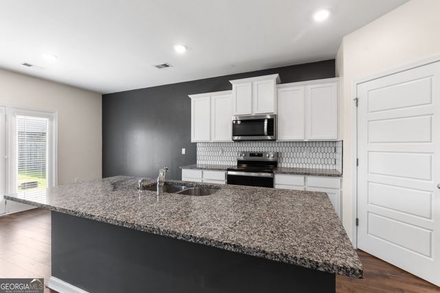 138 Farmers Way, Perry, GA 31069