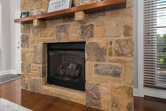 2050 Sawyers Pond Drive, Johnson City, TN 37604