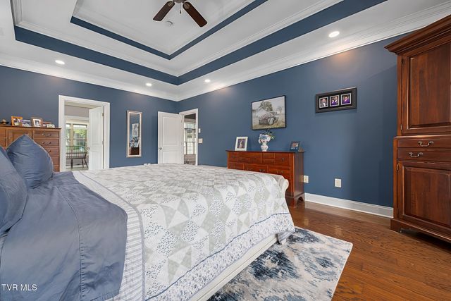 2050 Sawyers Pond Drive, Johnson City, TN 37604