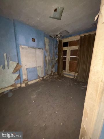 1420 POPLAR GROVE ST, Baltimore, MD 21216