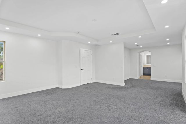 1611 Hikers Trail Dr, Chula Vista, CA 91915