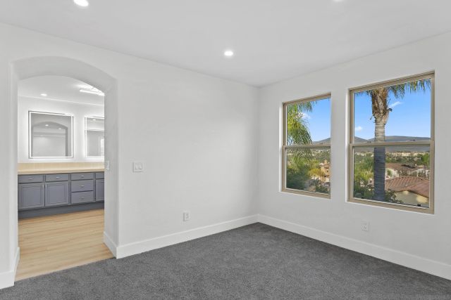 1611 Hikers Trail Dr, Chula Vista, CA 91915