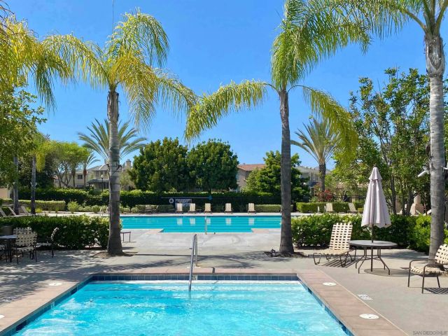 1611 Hikers Trail Dr, Chula Vista, CA 91915