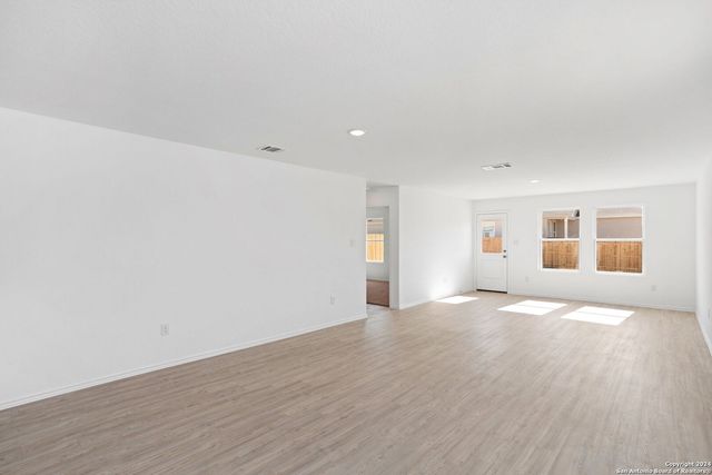 942 LANDON RDG, San Antonio, TX 78253