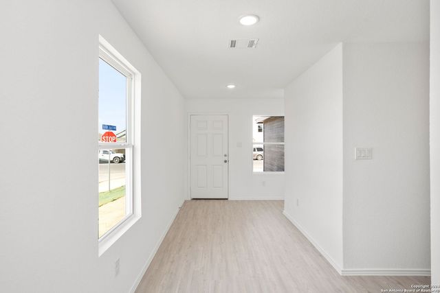 942 LANDON RDG, San Antonio, TX 78253