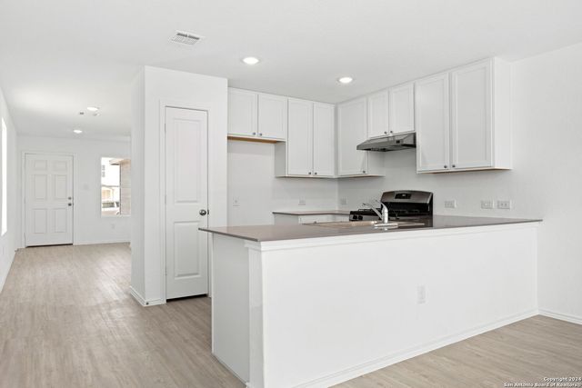 942 LANDON RDG, San Antonio, TX 78253