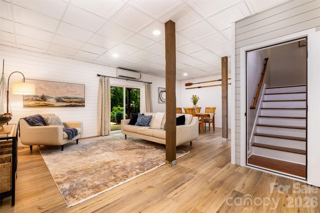 2845 Lakefront Drive, Belmont, NC 28012