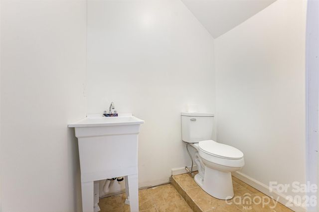 2845 Lakefront Drive, Belmont, NC 28012