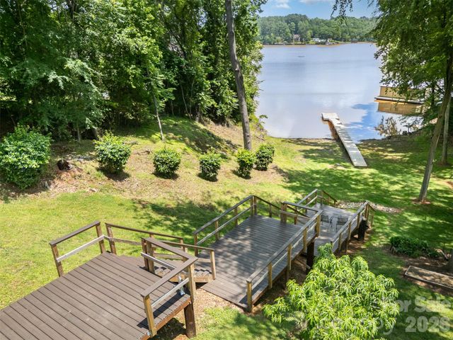 2845 Lakefront Drive, Belmont, NC 28012