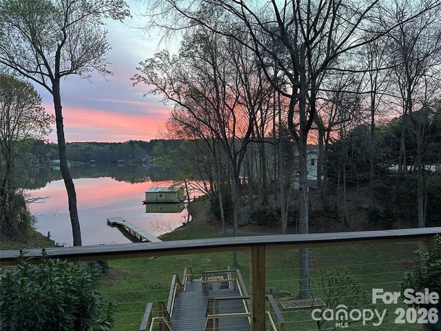 2845 Lakefront Drive, Belmont, NC 28012