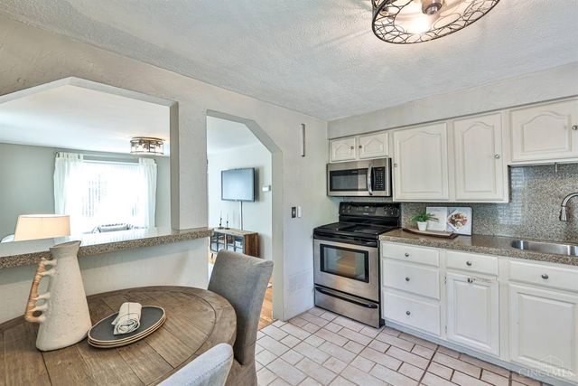 9001 Cherry Street, Blue Ash, OH 45242