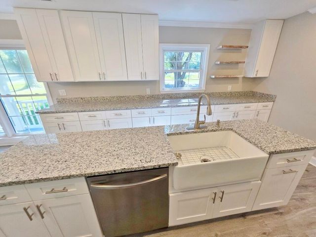 310 Bunch Ford Road, Holly Hill, SC 29059