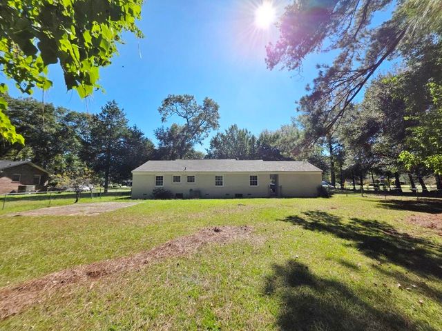 310 Bunch Ford Road, Holly Hill, SC 29059