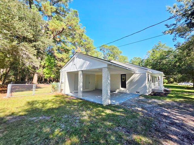 310 Bunch Ford Road, Holly Hill, SC 29059