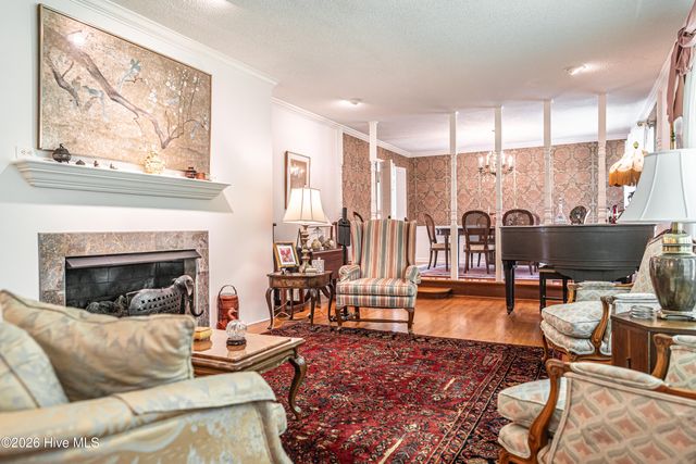 105 Canterbury Road, Southern Pines, NC 28387