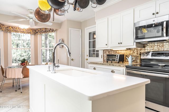 105 Canterbury Road, Southern Pines, NC 28387