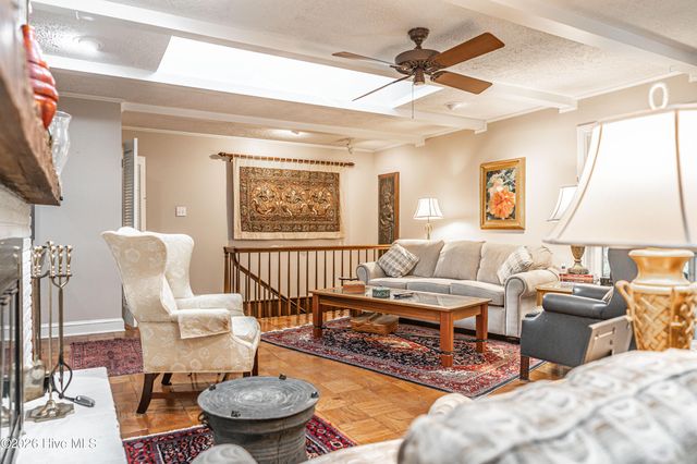 105 Canterbury Road, Southern Pines, NC 28387