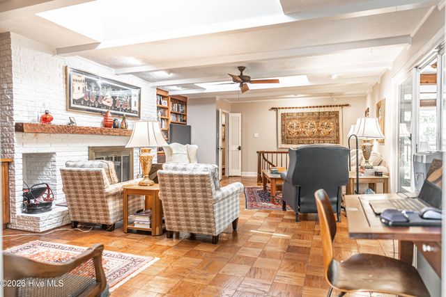 105 Canterbury Road, Southern Pines, NC 28387