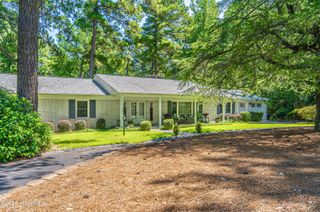 105 Canterbury Road, Southern Pines, NC 28387