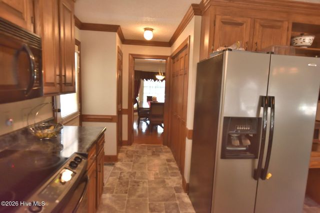 4000 Crosswinds Drive, Rocky Mount, NC 27803