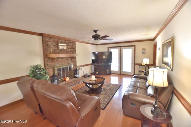 4000 Crosswinds Drive, Rocky Mount, NC 27803