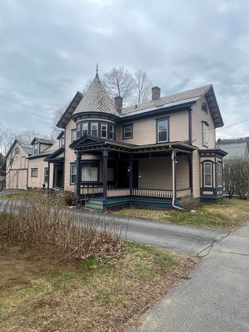 24 School Street, Rockingham, VT 05101