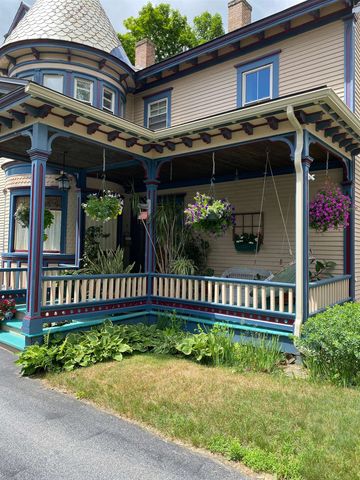 24 School Street, Rockingham, VT 05101