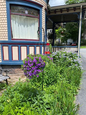 24 School Street, Rockingham, VT 05101