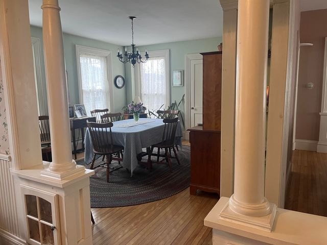 24 School Street, Rockingham, VT 05101