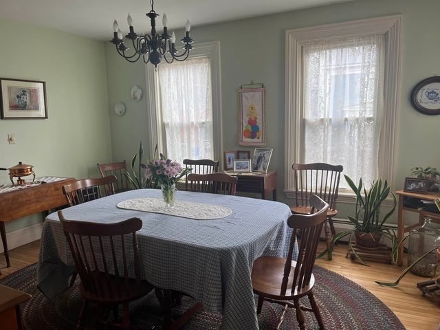 24 School Street, Rockingham, VT 05101