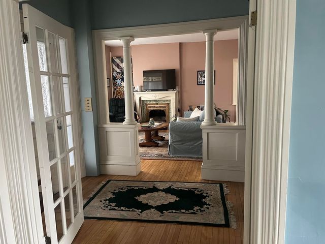 24 School Street, Rockingham, VT 05101