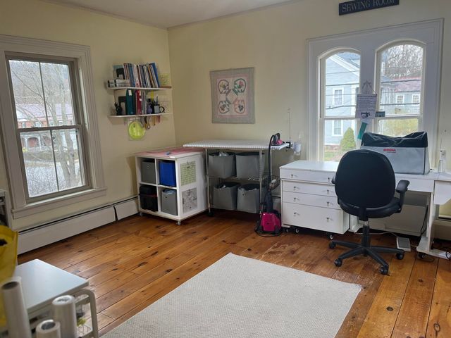 24 School Street, Rockingham, VT 05101
