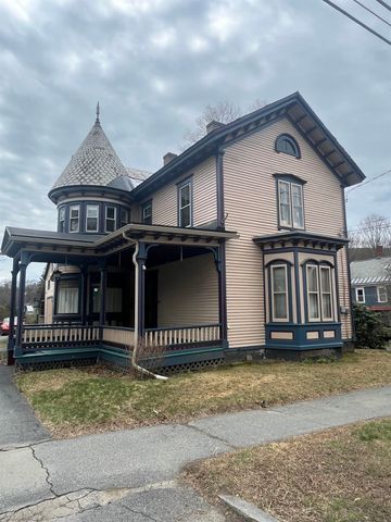 24 School Street, Rockingham, VT 05101