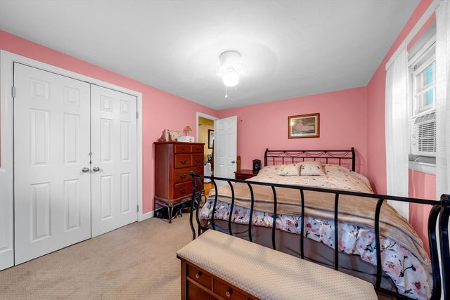 70 Westchester St, Lowell, MA 01851