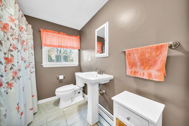 70 Westchester St, Lowell, MA 01851