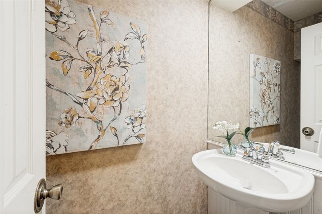 2926 Roaring Springs Road, Grapevine, TX 76051