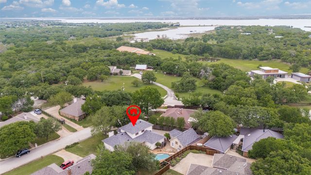 2926 Roaring Springs Road, Grapevine, TX 76051