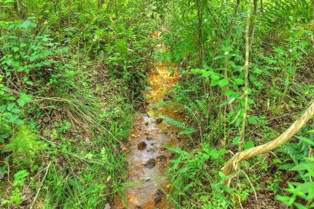 526 Airport Road, Copperhill, TN 37317