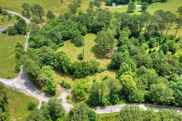 526 Airport Road, Copperhill, TN 37317