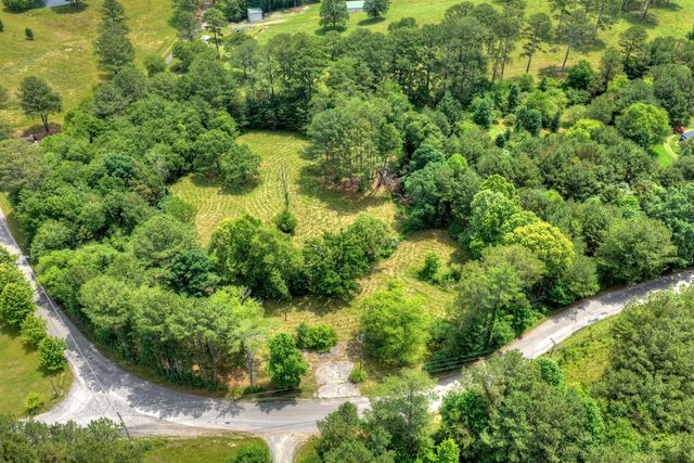 526 Airport Road, Copperhill, TN 37317
