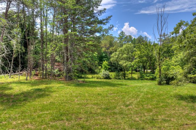 526 Airport Road, Copperhill, TN 37317