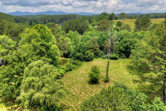 526 Airport Road, Copperhill, TN 37317