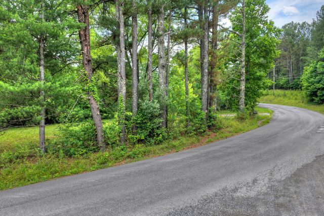 526 Airport Road, Copperhill, TN 37317