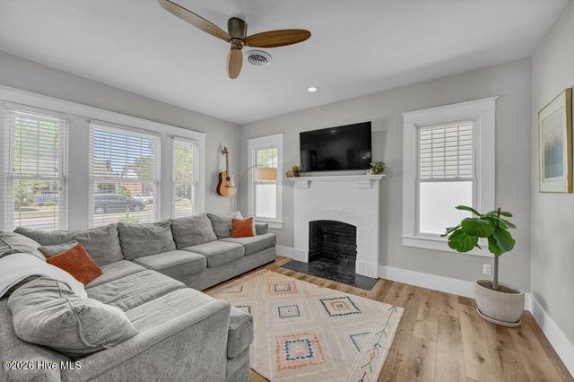 307 S 17th Street, Wilmington, NC 28401