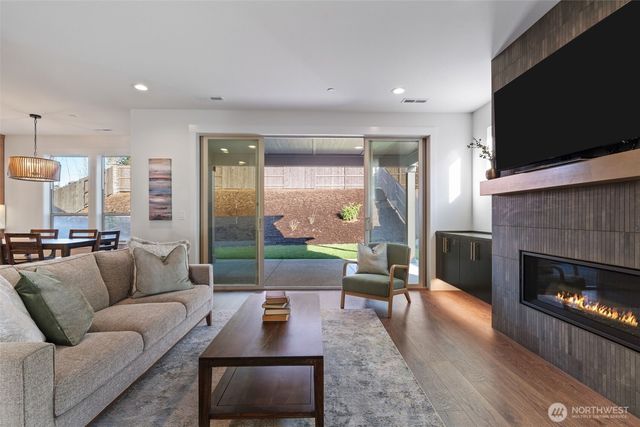 2308 E Dalmatian Drive, La Center, WA 98629