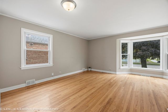 2332 N Leyden Avenue, River Grove, IL 60171
