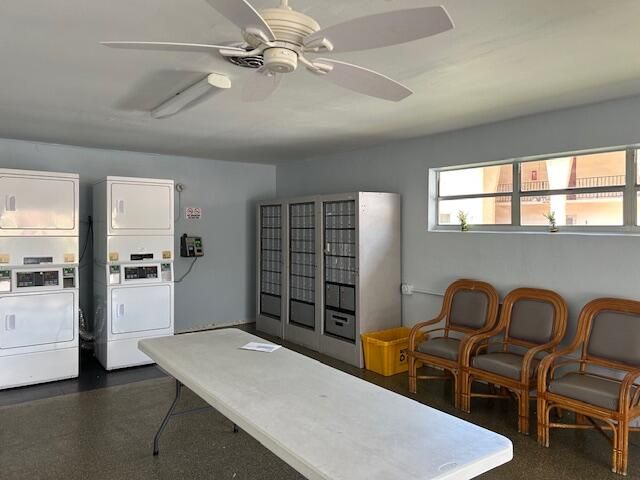 145 Lake Evelyn Drive, West Palm Beach, FL 33411