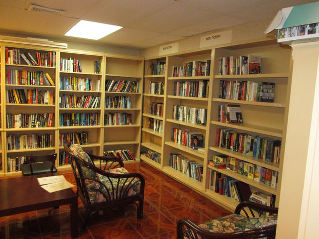 145 Lake Evelyn Drive, West Palm Beach, FL 33411