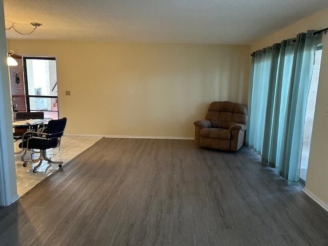 145 Lake Evelyn Drive, West Palm Beach, FL 33411